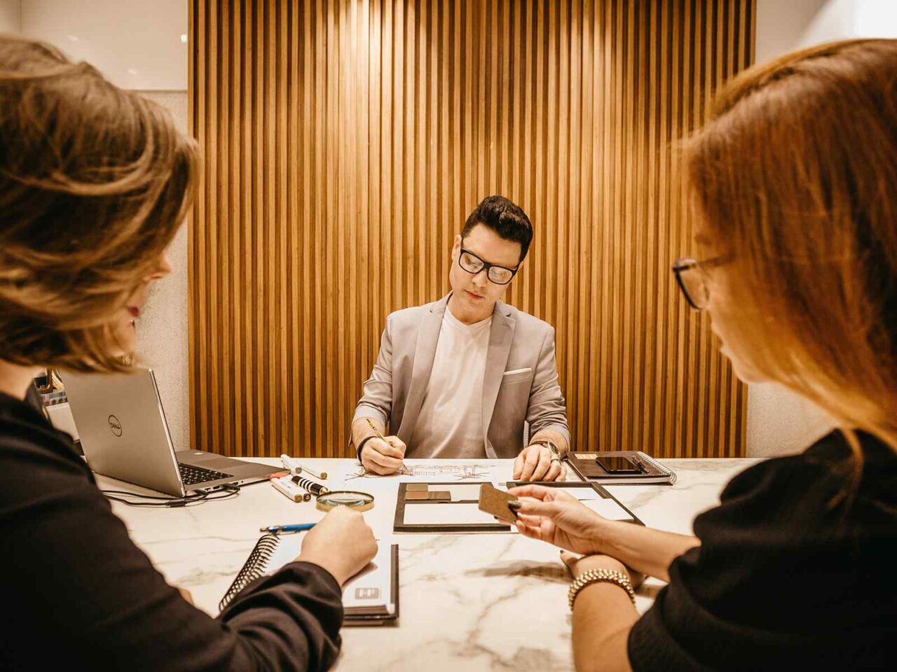 https://philuxproperties.com/wp-content/uploads/2020/08/service_01-1280x960.jpg